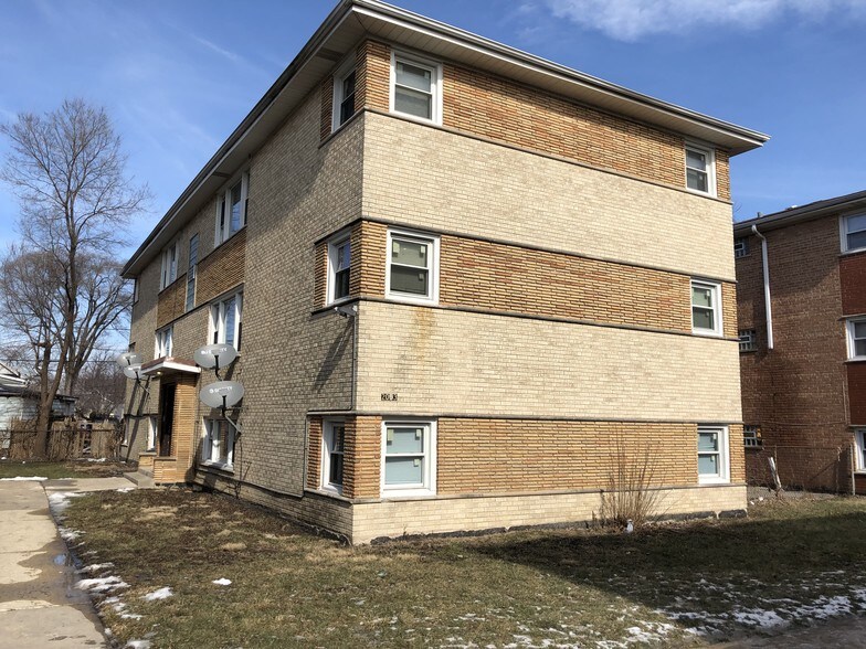 More Photos Of 2053 W 135th Pl, Blue Island Apartments For Sale