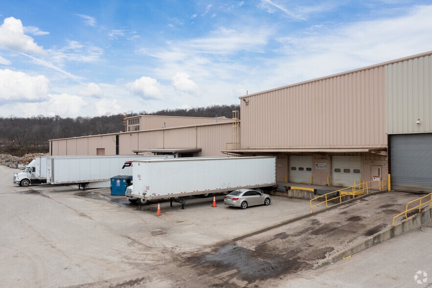 More Photos Of 8361 Broadwell Rd, Anderson Unknown For Lease