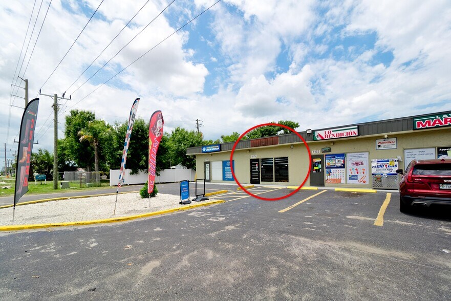 More Photos Of 6132 15th St E, Bradenton Storefront For Lease