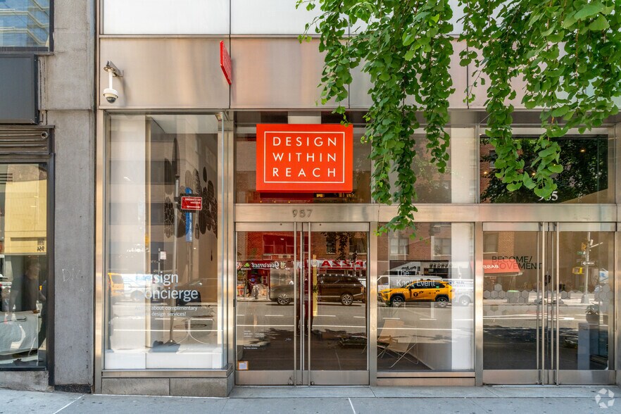 More Photos Of 201 E 57th St, New York Storefront For Lease