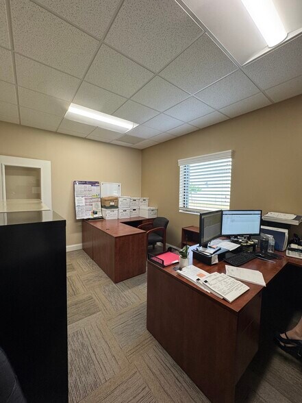 More Photos Of 3845 W Eau Gallie Blvd, Melbourne Office For Sale
