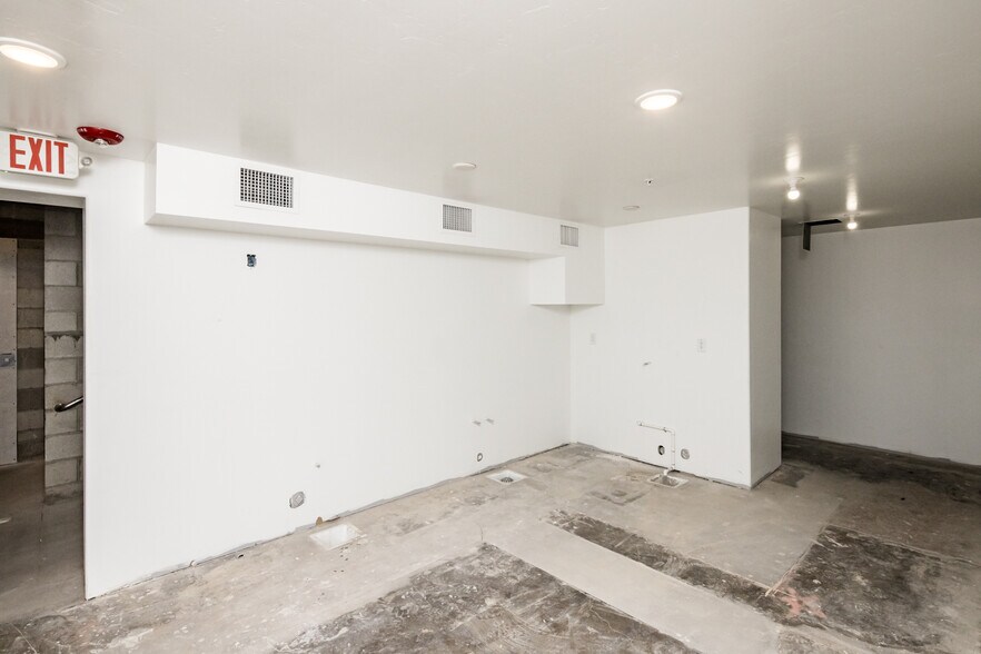 More Photos Of 1515 Marlboro Dr, Lake Havasu City Restaurant For Sale