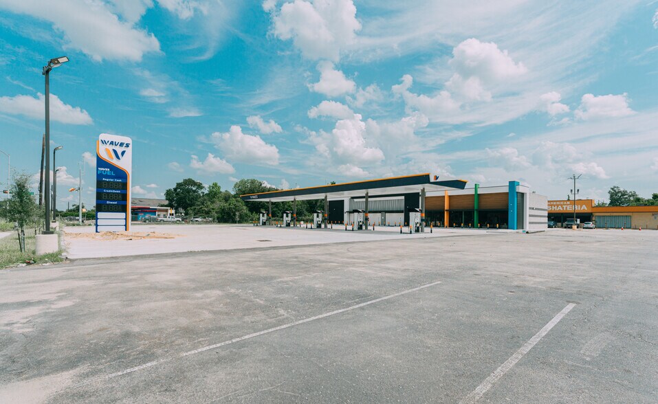 More Photos Of 11320 Homestead Rd, Houston Supermarket For Sale