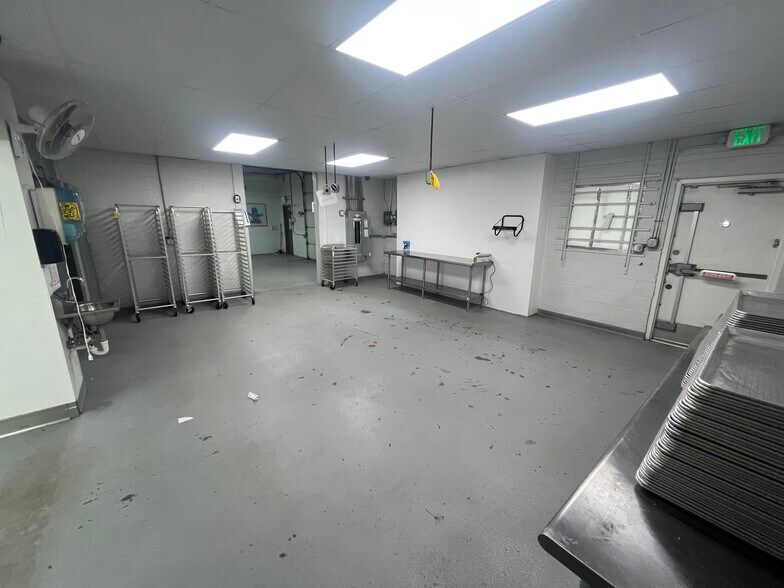 More Photos Of 1127-1137 S Jason St, Denver Warehouse For Lease