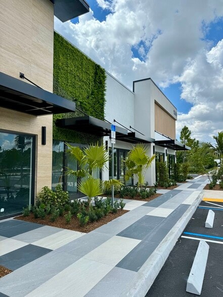 More Photos Of 1250 SW Gatlin Blvd, Port Saint Lucie Unknown For Lease