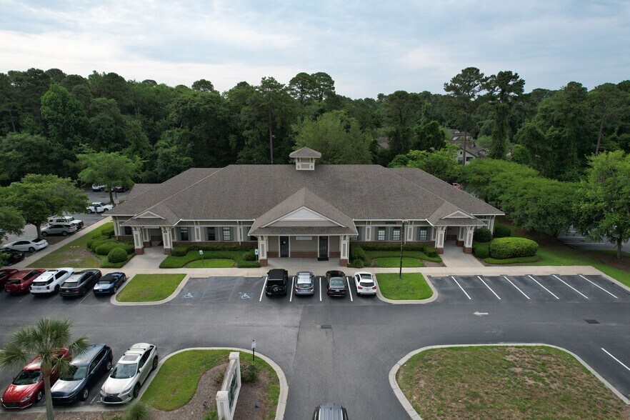 More Photos Of 14 Oak Forest Rd, Bluffton Medical For Lease
