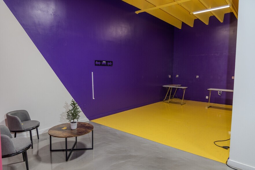 More Photos Of 350-360 NE 60th St, Miami Loft Creative Space For Lease