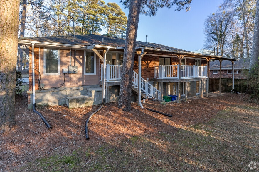 More Photos Of 3136 Clairmont Rd NE, Brookhaven Medical For Sale