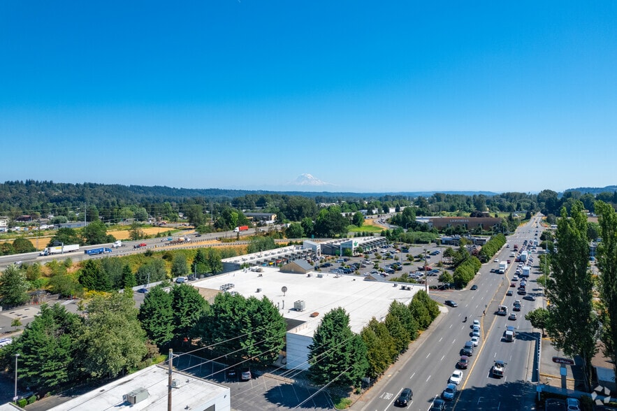 More Photos Of 208 Washington Ave, Kent Unknown For Lease