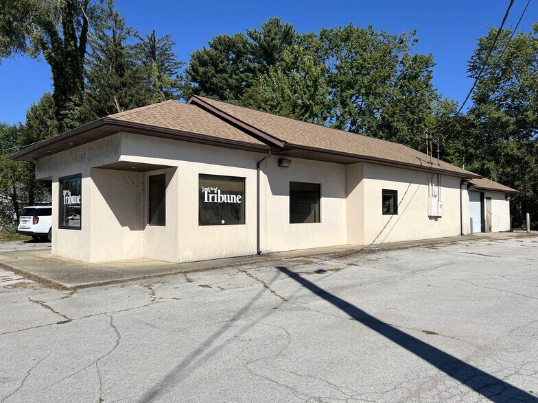 More Photos Of 603-615 E Jefferson St, Plymouth Office For Sale