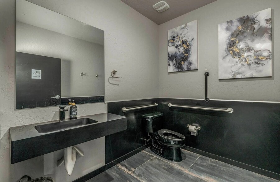 More Photos Of 921 N Lean St, Post Falls Industrial For Sale