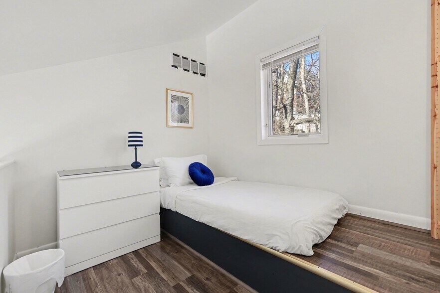 More Photos Of 396 Probasco St, Cincinnati Apartments For Sale