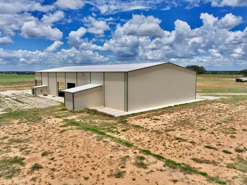 More Photos Of 7836 Old Campbellton Rd, Pleasanton Warehouse For Sale