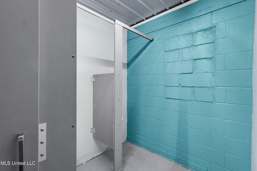 More Photos Of 6238 MS-198, Lucedale Specialty For Sale