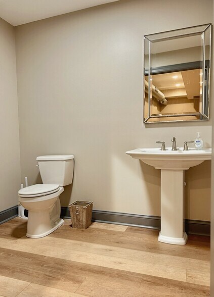 More Photos Of 1049 S Charles St, Baltimore Storefront Retail Residential For Lease