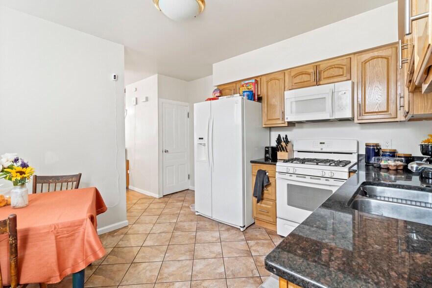 More Photos Of , Philadelphia Unknown For Sale