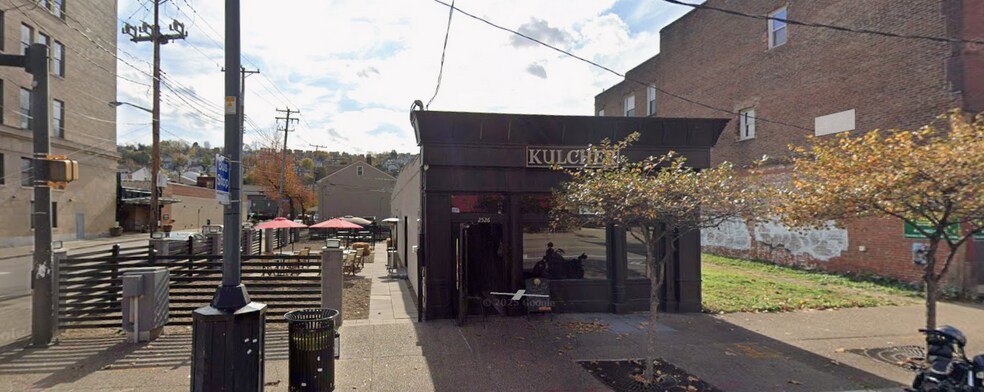 More Photos Of 2526 E Carson St, Pittsburgh Bar For Lease