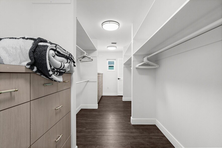 More Photos Of 22226 Sr 64, Bradenton Specialty For Sale