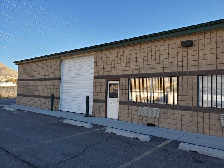 Primary Photo Of 1086 N 450 W, Springville Light Manufacturing For Lease