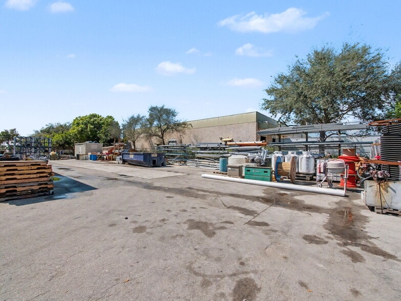 More Photos Of 6861 Garden Rd, Riviera Beach Warehouse For Sale