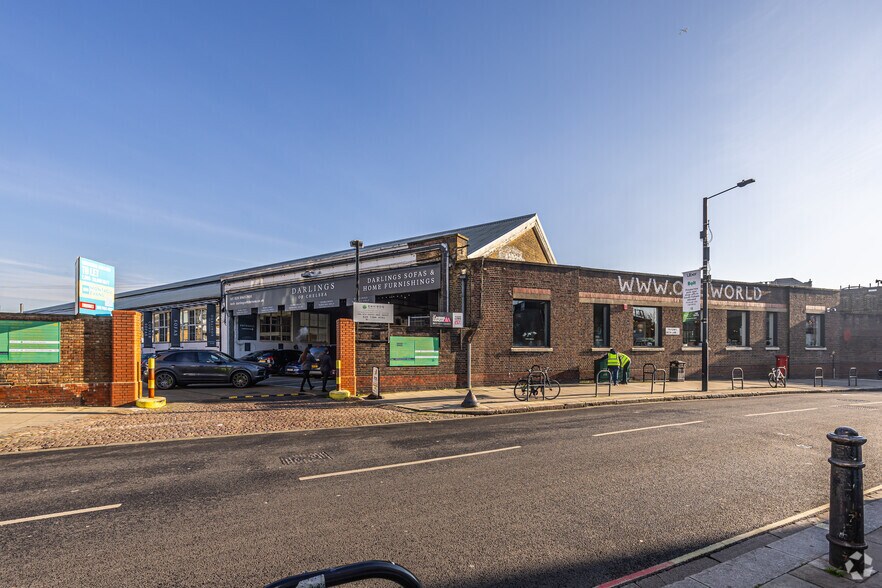 More Photos Of 33-39 Parsons Green Ln, London Warehouse For Lease