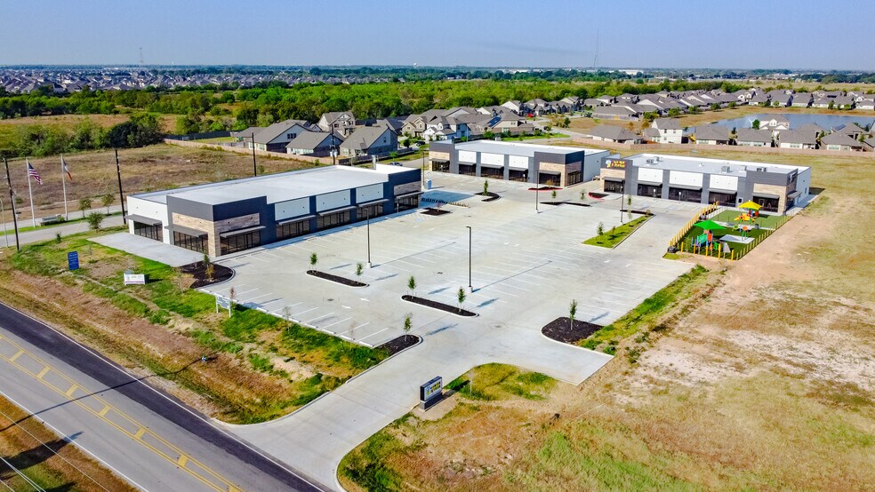 More Photos Of 24004 Porter Ranch Ln, Katy Unknown For Lease