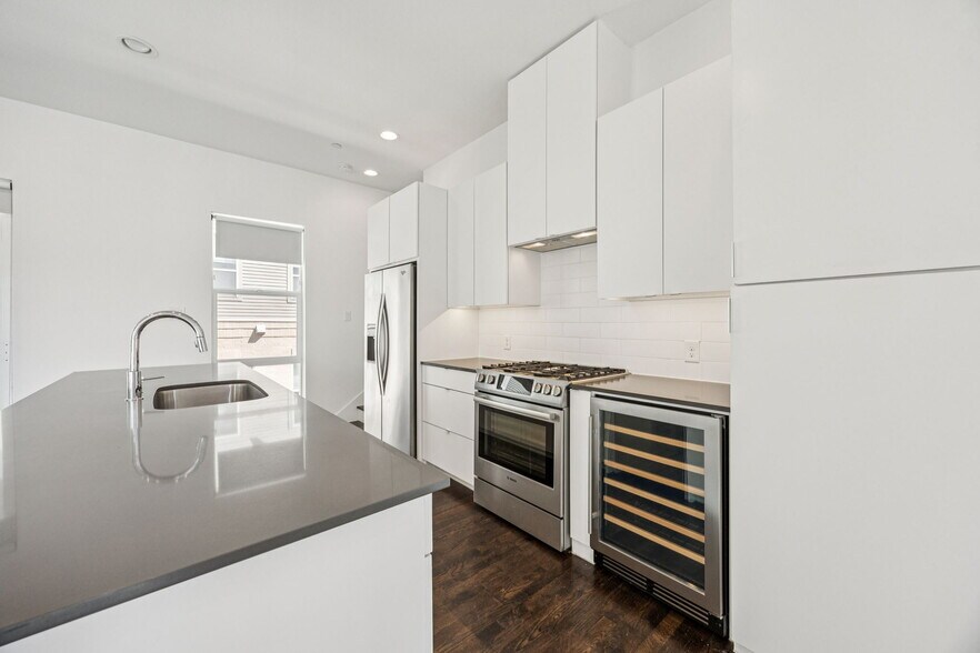 More Photos Of 4901 Live Oak St, Dallas Apartments For Sale