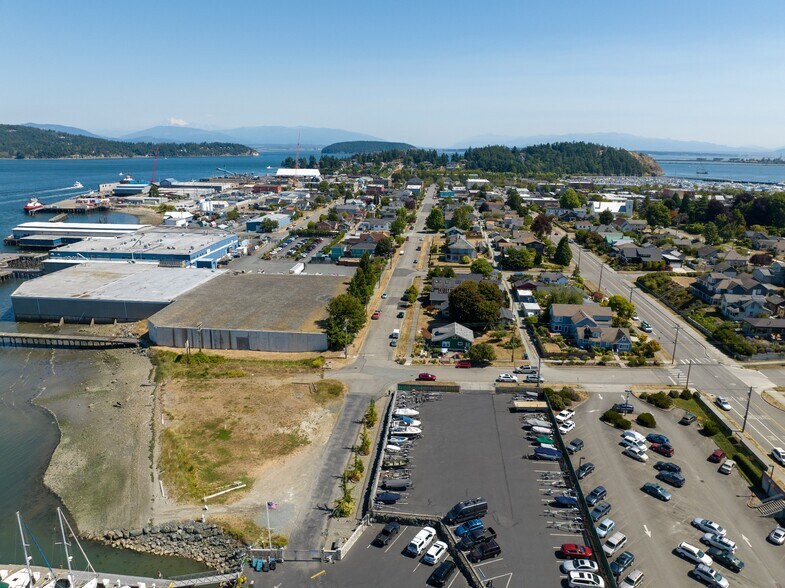 More Photos Of 1502 5th St, Anacortes Land For Sale