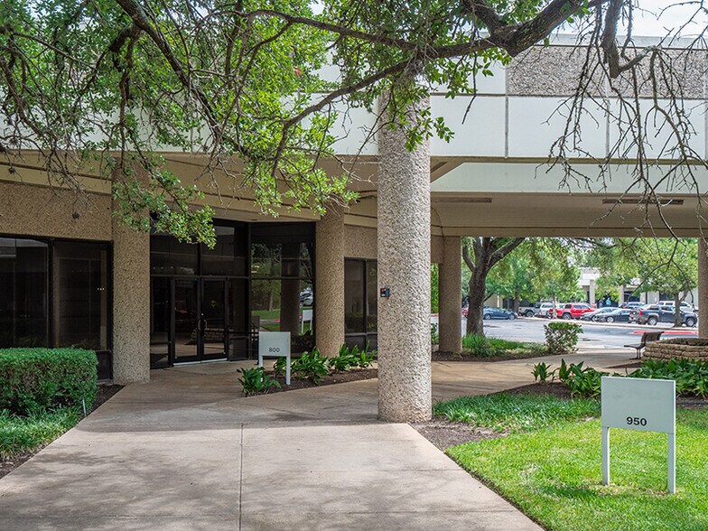 More Photos Of 12303 Technology Blvd, Austin Unknown For Lease