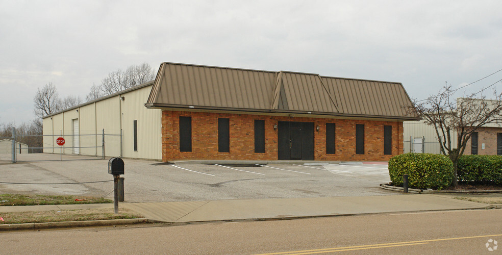 Primary Photo Of 4587 Damascus Rd, Memphis Warehouse For Lease