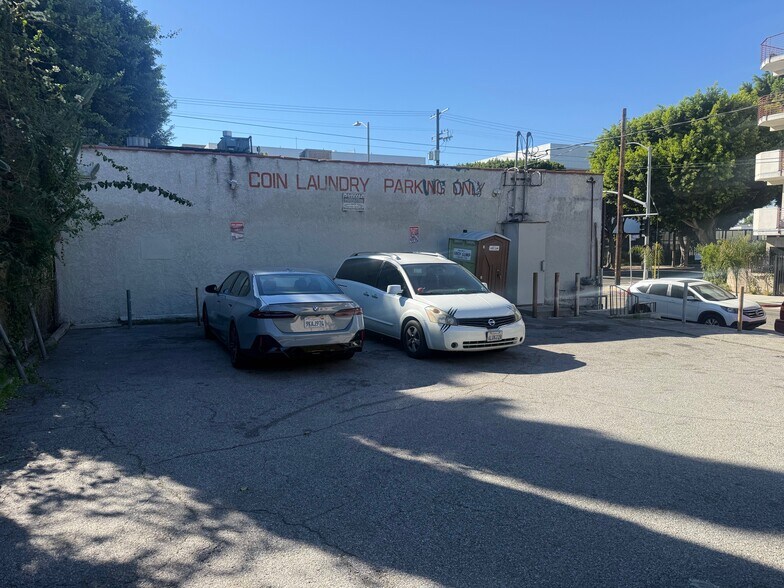 More Photos Of 2601 E 4th St, Los Angeles General Retail For Sale