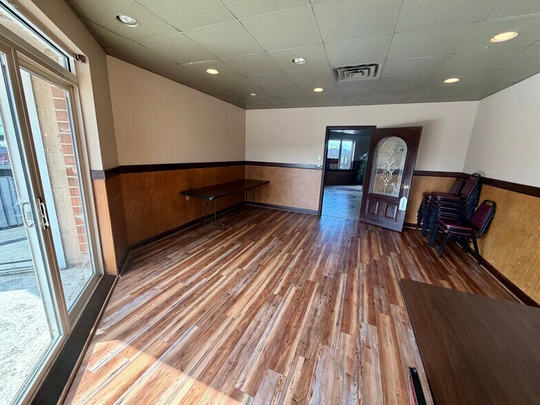 More Photos Of 200-208 W Fleming Dr, Morganton Unknown For Lease