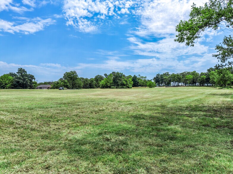 More Photos Of 0 Frank St, Terrell Land For Sale