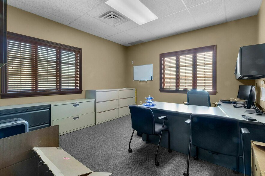 More Photos Of 695 Pro Med Ln, Carmel Medical For Sale