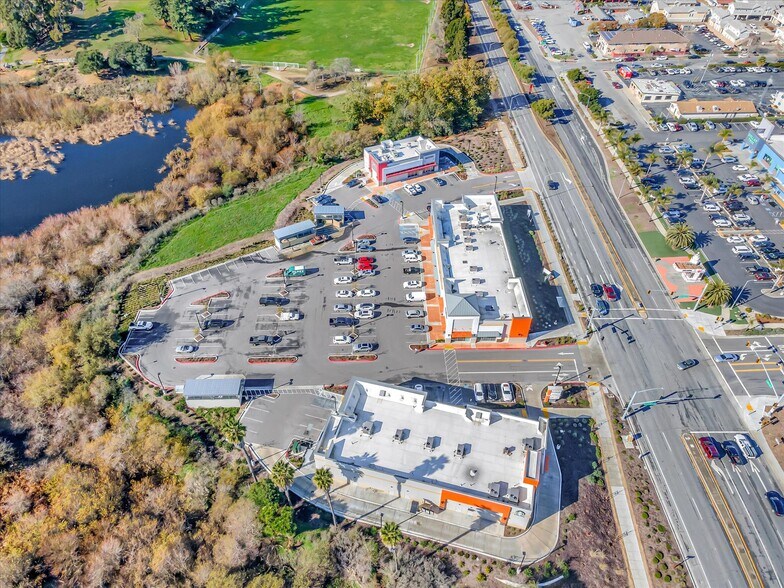 More Photos Of 999 Main St, Watsonville Unknown For Lease