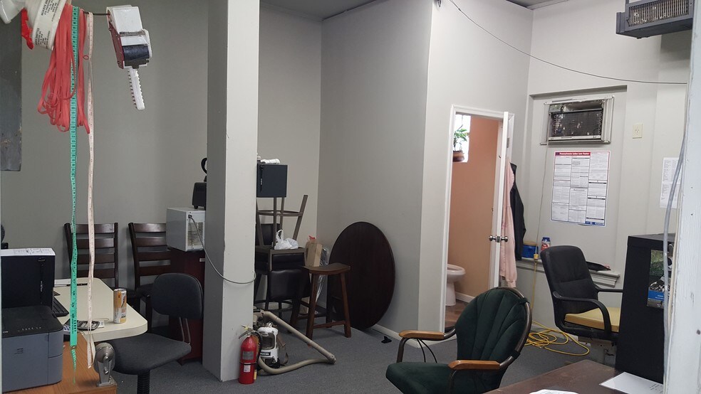 More Photos Of 8109 Frankford Ave, Philadelphia Storefront Retail Office For Sale