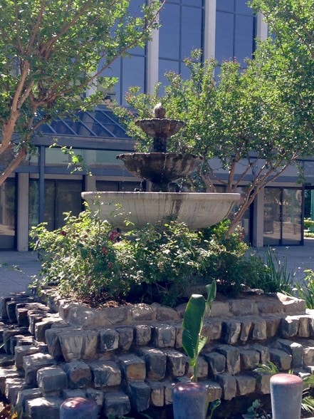 More Photos Of 445 W Weber Ave, Stockton Office For Lease