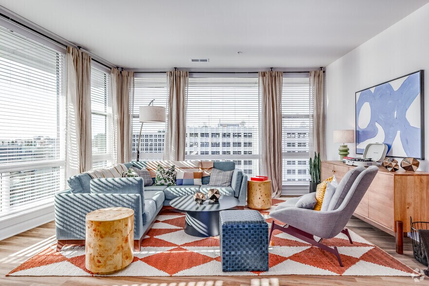 More Photos Of 2311 Dulles Station Blvd, Herndon Apartments For Lease