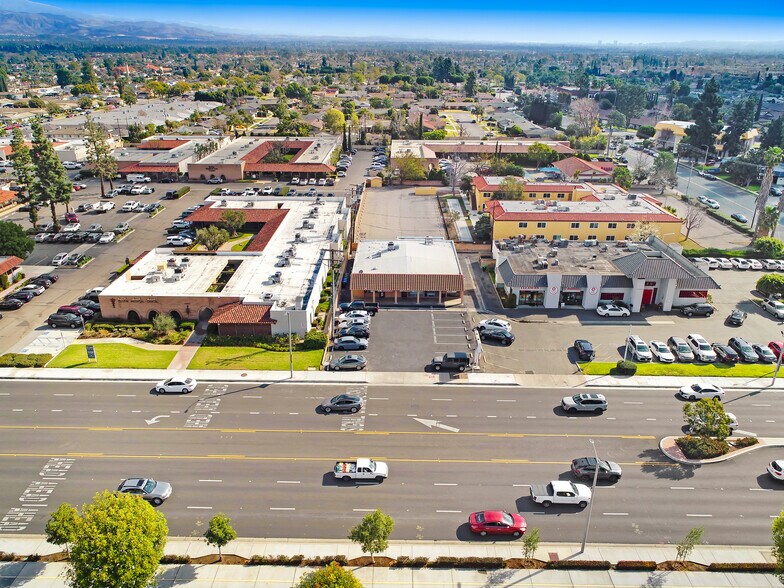 More Photos Of 13430-13434 Newport Ave, Tustin Unknown For Lease