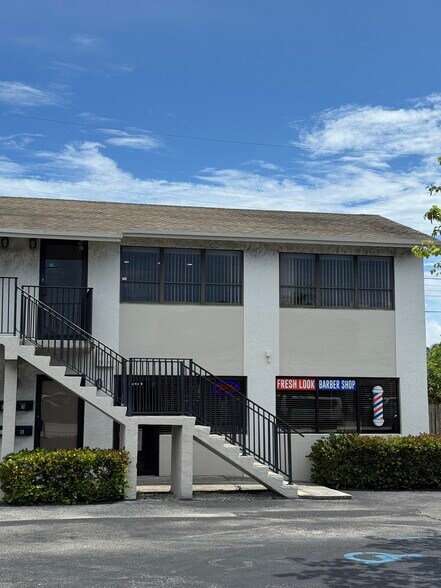 More Photos Of 602 W Lantana Rd, Lake Worth Medical For Lease