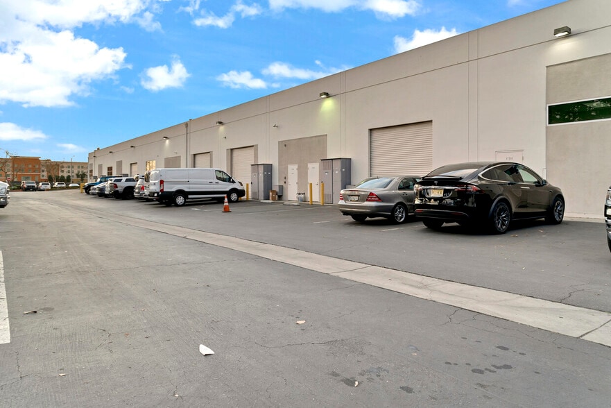 More Photos Of 17232 Red Hill Ave, Irvine Healthcare For Lease