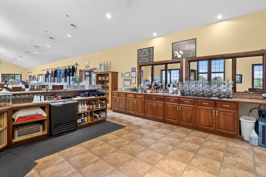 More Photos Of 4200 NY-14, Geneva Specialty For Lease