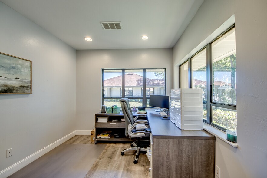 More Photos Of 12771 World Plaza Ln, Fort Myers Medical For Sale