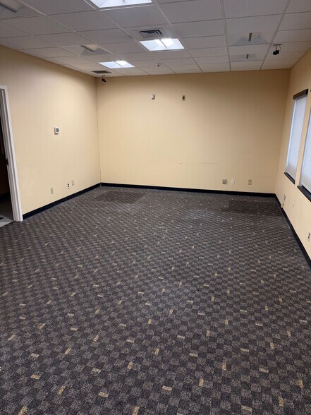 More Photos Of 349 John St, East Newark Office For Sale