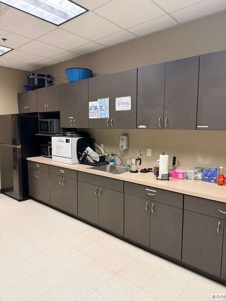 More Photos Of 20 Martin Ct, Savannah Medical For Lease