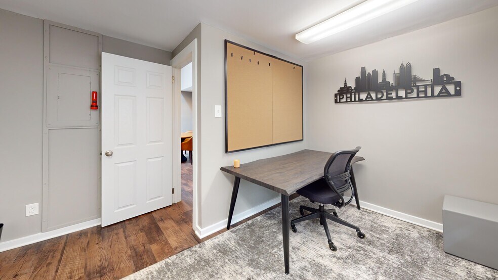 More Photos Of 172 Tuckerton Rd, Medford Office For Sale