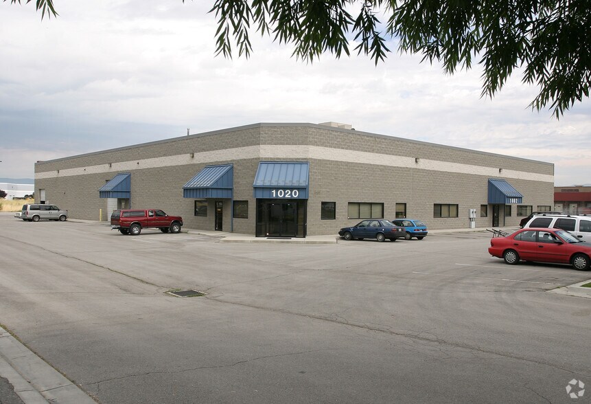 More Photos Of 1002-1020 S 250 E, Provo Warehouse For Lease