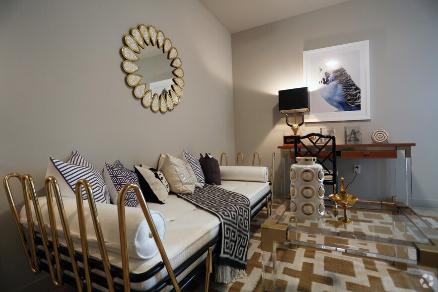 More Photos Of 750 S Grand Ave, Los Angeles Apartments For Lease