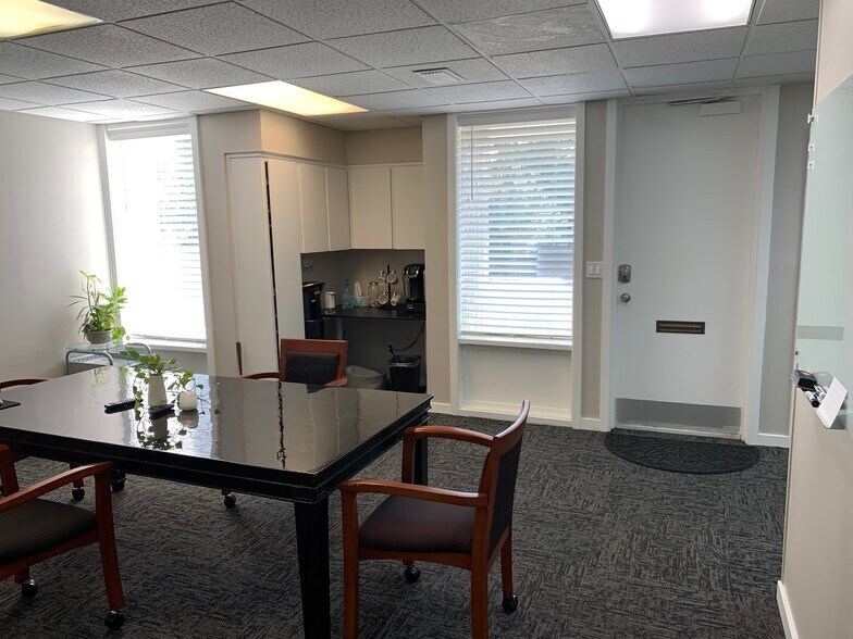 More Photos Of 331 N Maitland Ave, Maitland Medical For Sale
