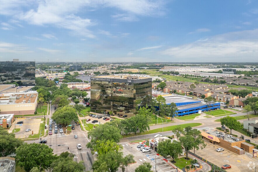 More Photos Of 7600 W Tidwell Rd, Houston Office For Lease